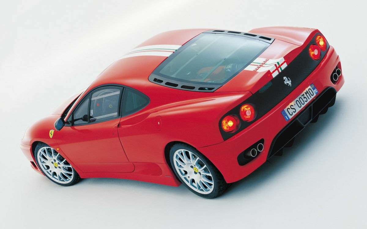 Они назвали ее Pista: Ferrari 488 получила трековую версию — фото 847210