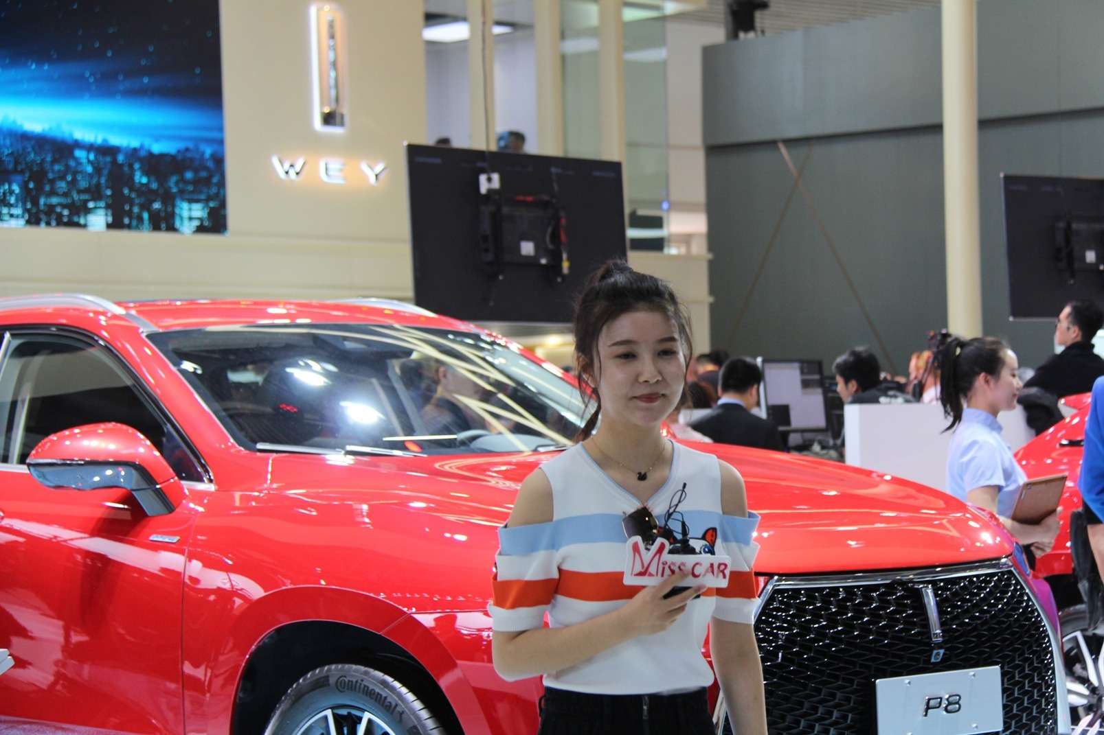 Девушки Пекинского автосалона — 2018 — фото 865592