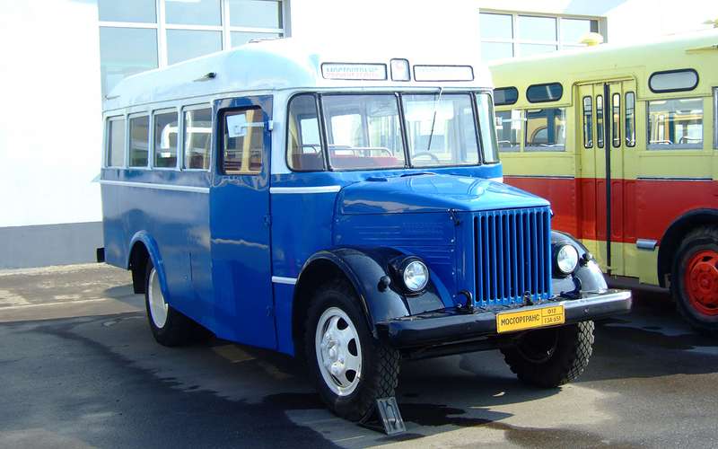 Buses of the GZA-651 type were made at many Soviet factories.