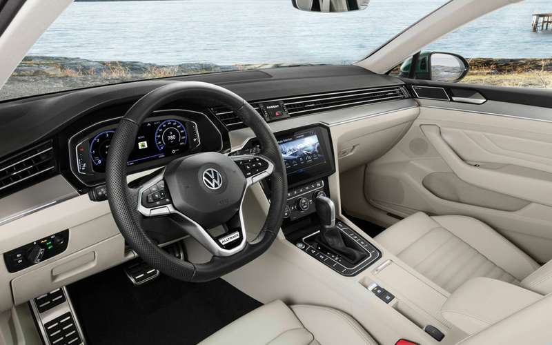 Начались продажи нового VW Passat