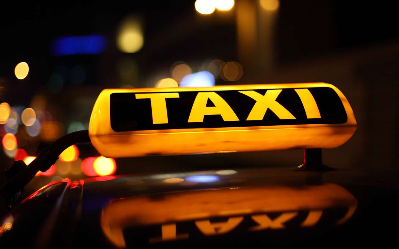 Бывшим насильникам, убийцам и террористам запретят водить такси и общественный транспорт