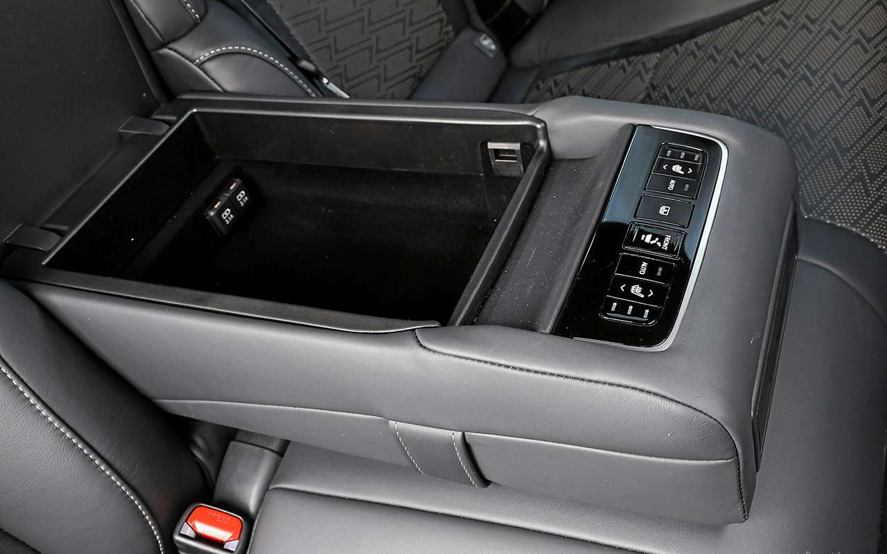 Большой тест престижных седанов: новый Lexus LS 500 и конкуренты — фото 928766