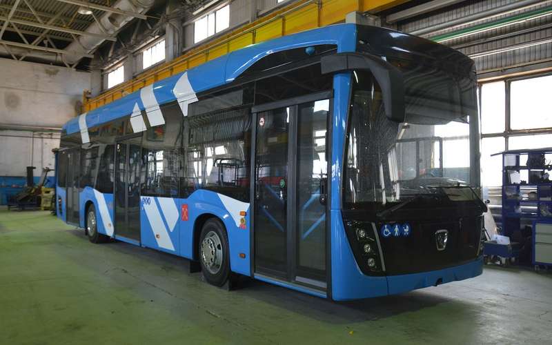 Новый троллейбус КАМАЗа может ездить «без рогов»