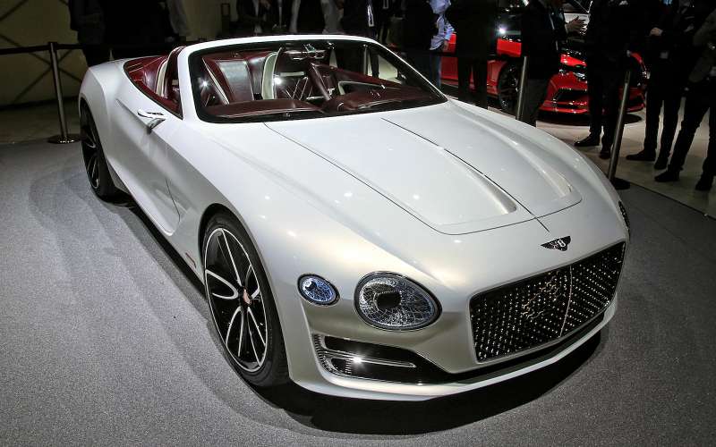 Безвредная красота: Bentley показала родстер EXP 12 Speed 6e