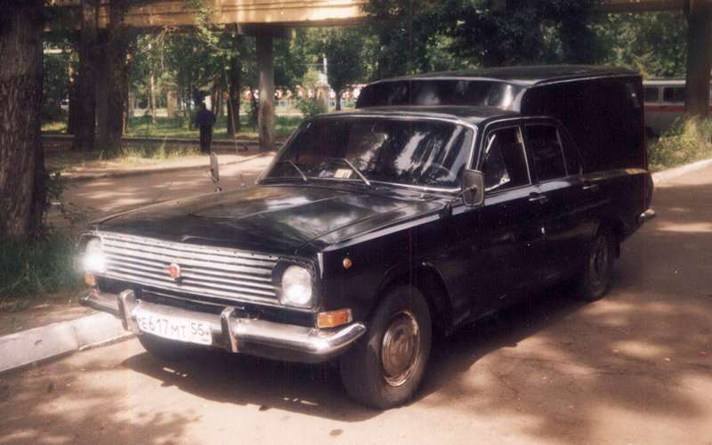 Пятиместный фургон на основе Волги ГАЗ-24
