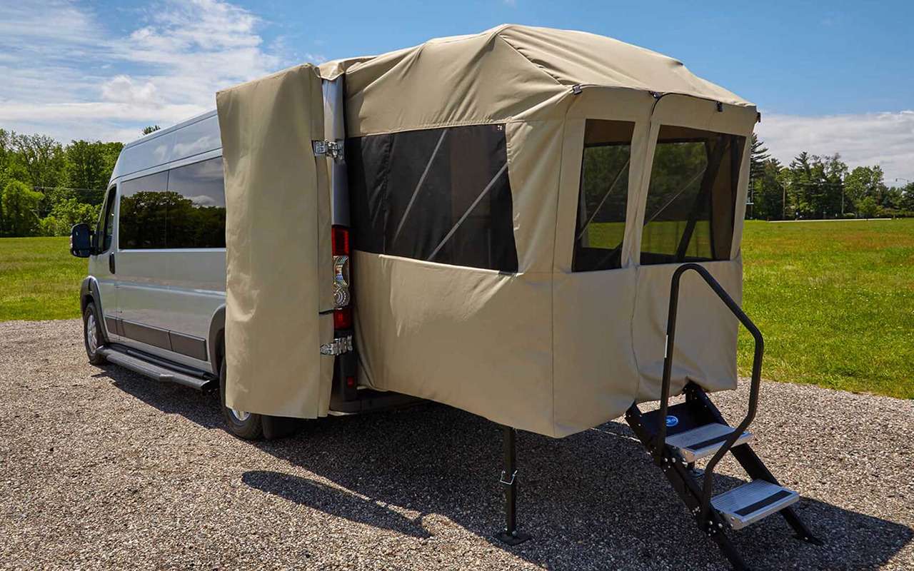 Терраса с палаткой: автодом Embassy и «довесок» — фото 1142992