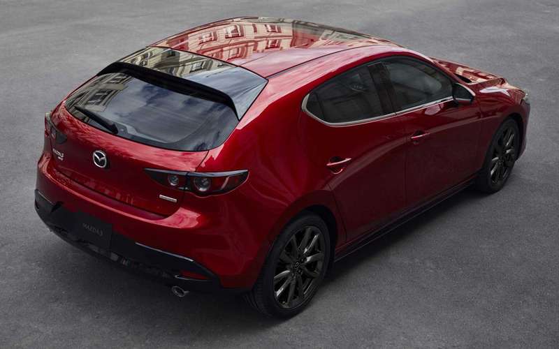 Новая Mazda 3: изменилось всё!