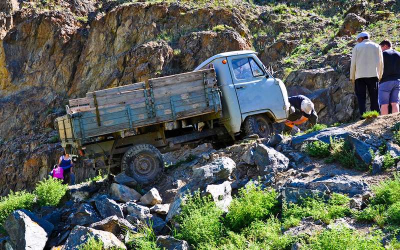 Новый Land Rover Discovery — проверка российским бездорожьем