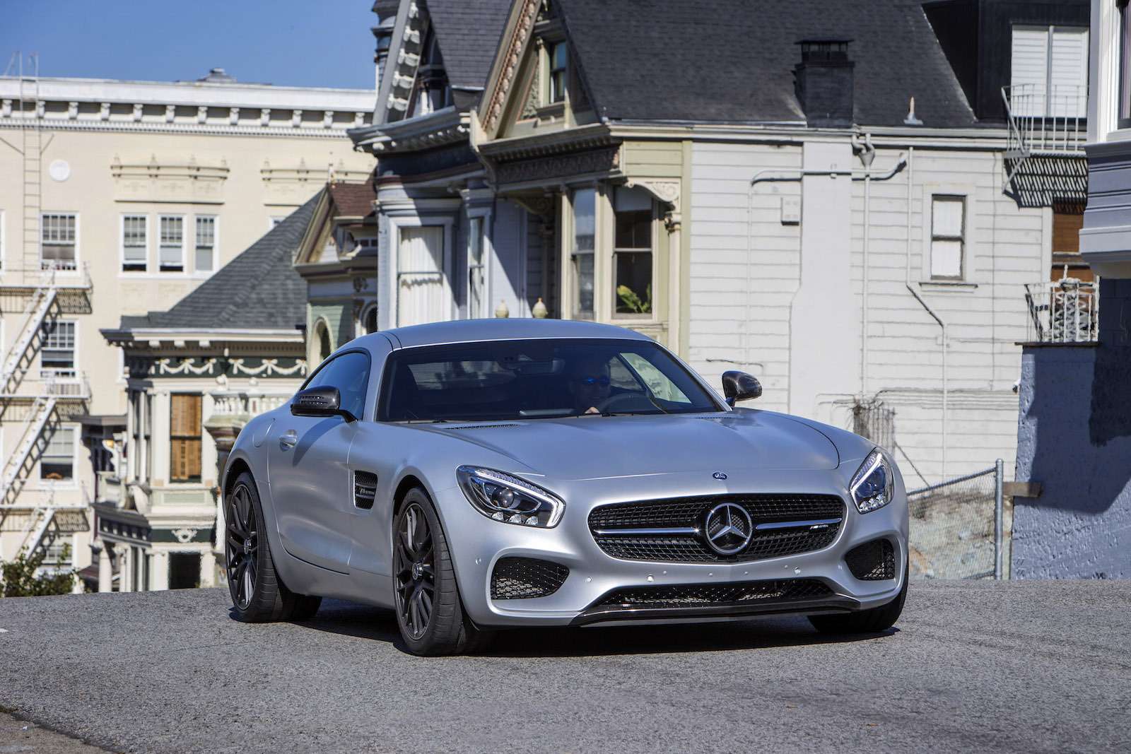 В Нью-Йорке «Всемирным автомобилем года 2015» признан Mercedes-Benz C-класс