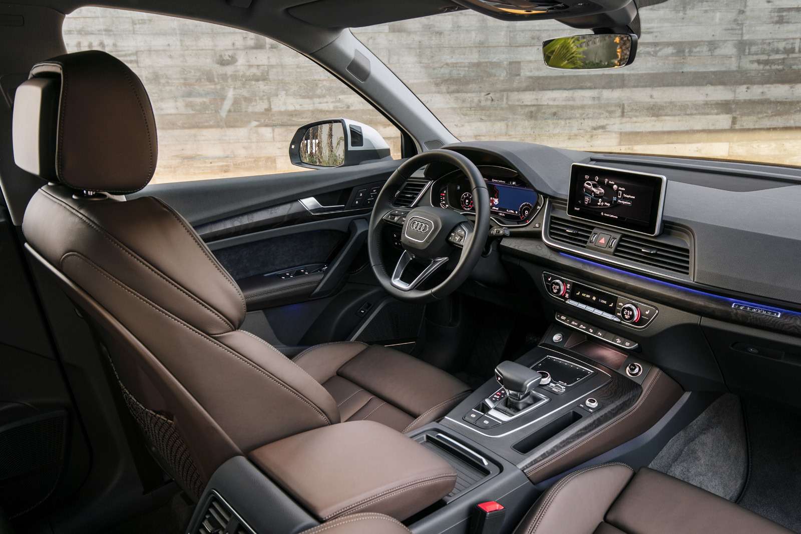 Объявлены рублевые цены на новый Audi Q5 — фото 739850