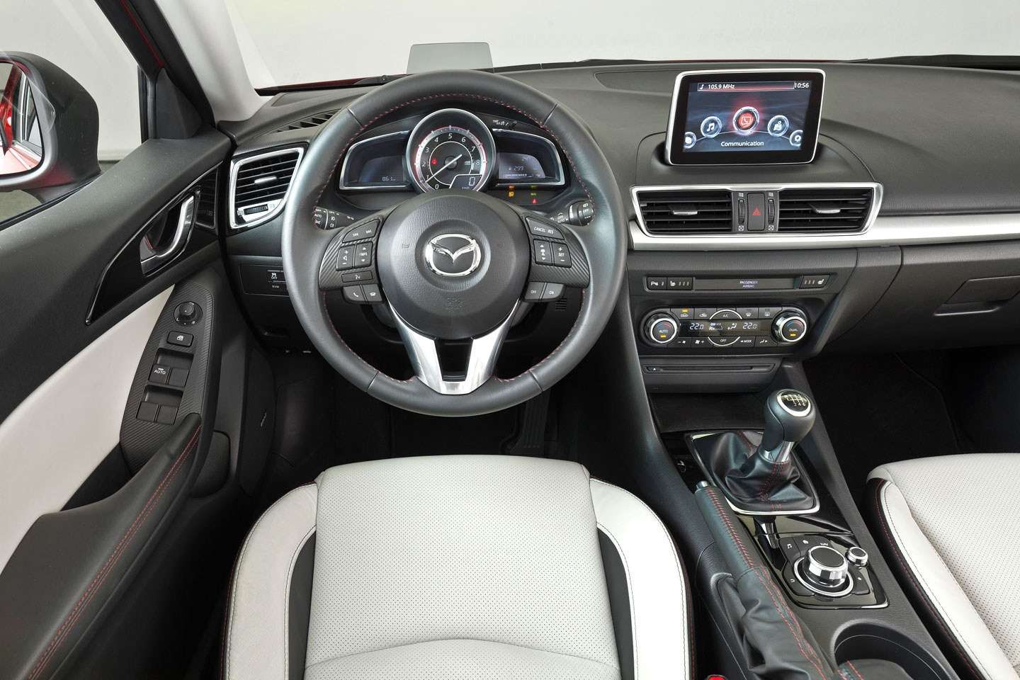 2014 Mazda3 Sedan 6[2] no copyright (24)