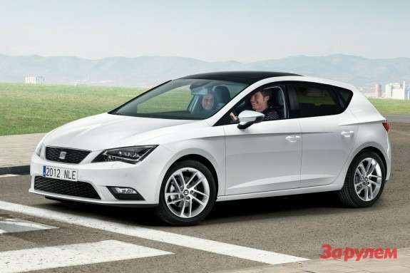 201207161535_new_seat_leon_side_front_view