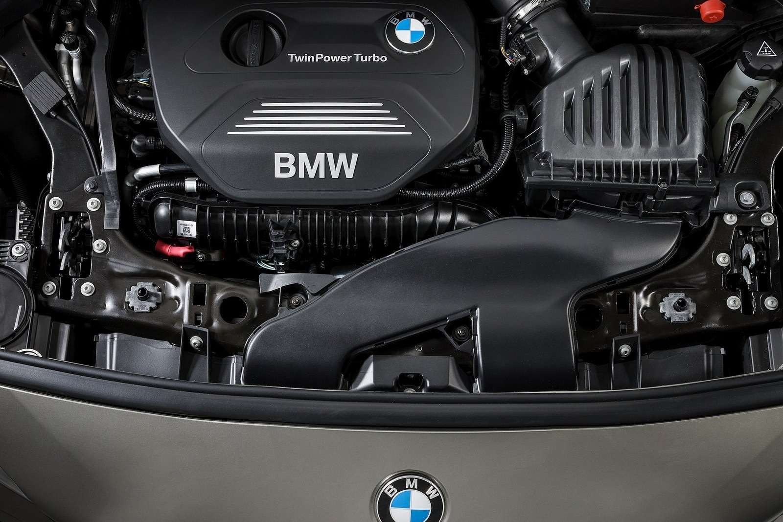 BMW-2-Series_Active_Tourer_2015_1600x1200_wallpaper_d8