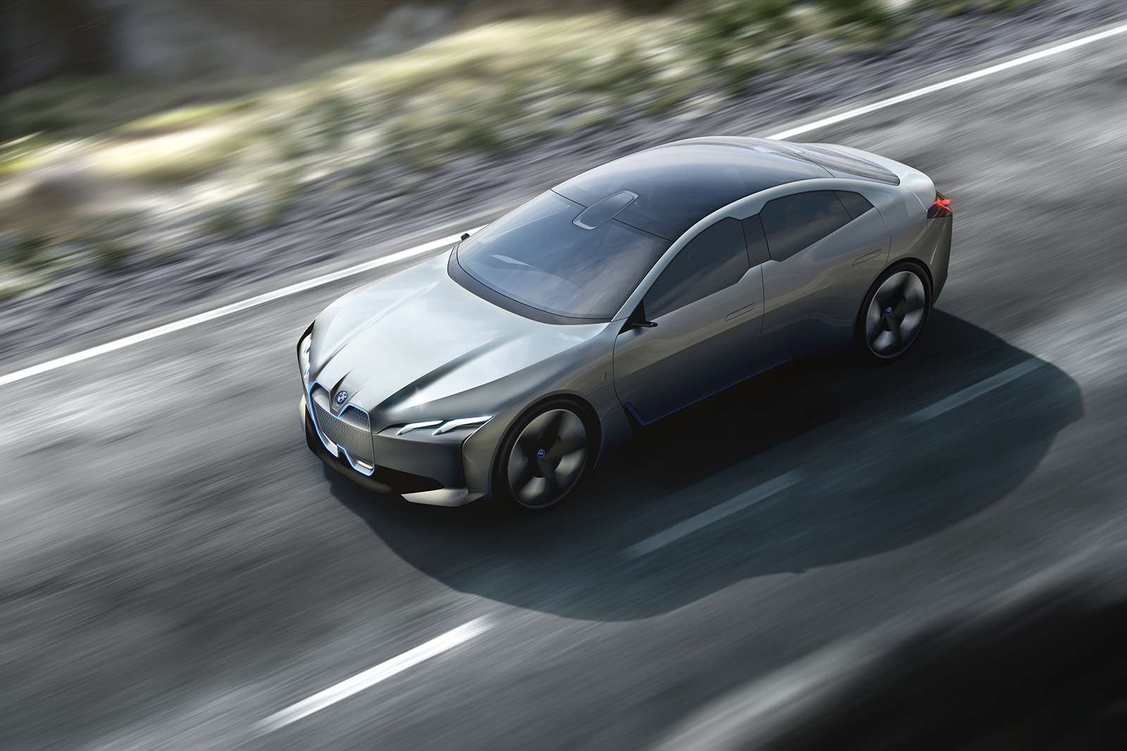BMW представила конкурента Tesla Model 3 — фото 793609
