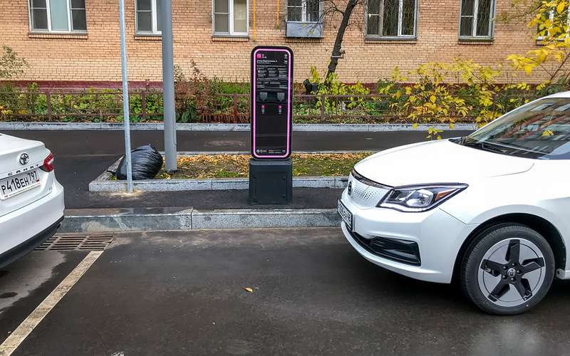 Новый российский седан по цене Весты на тестах «За рулем»