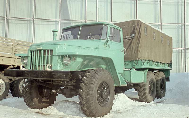 9 знаменитых грузовиков СССР: почему их массово вывозили за рубеж