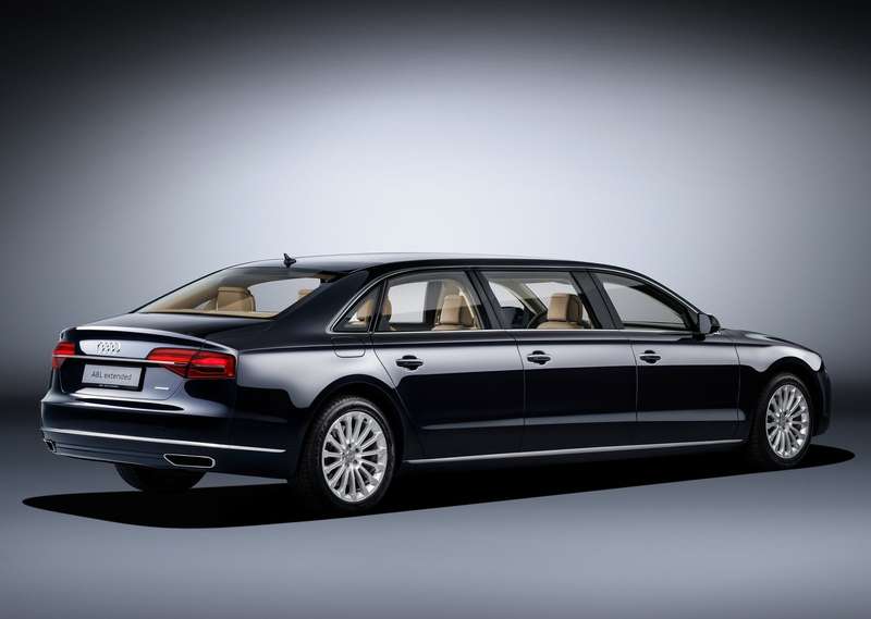 «Автобус» класса люкс: Audi A8 растянулся в угоду королевским запросам