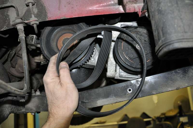 Lada Vesta: проверка и замена ремня привода вспомогательных агрегатов