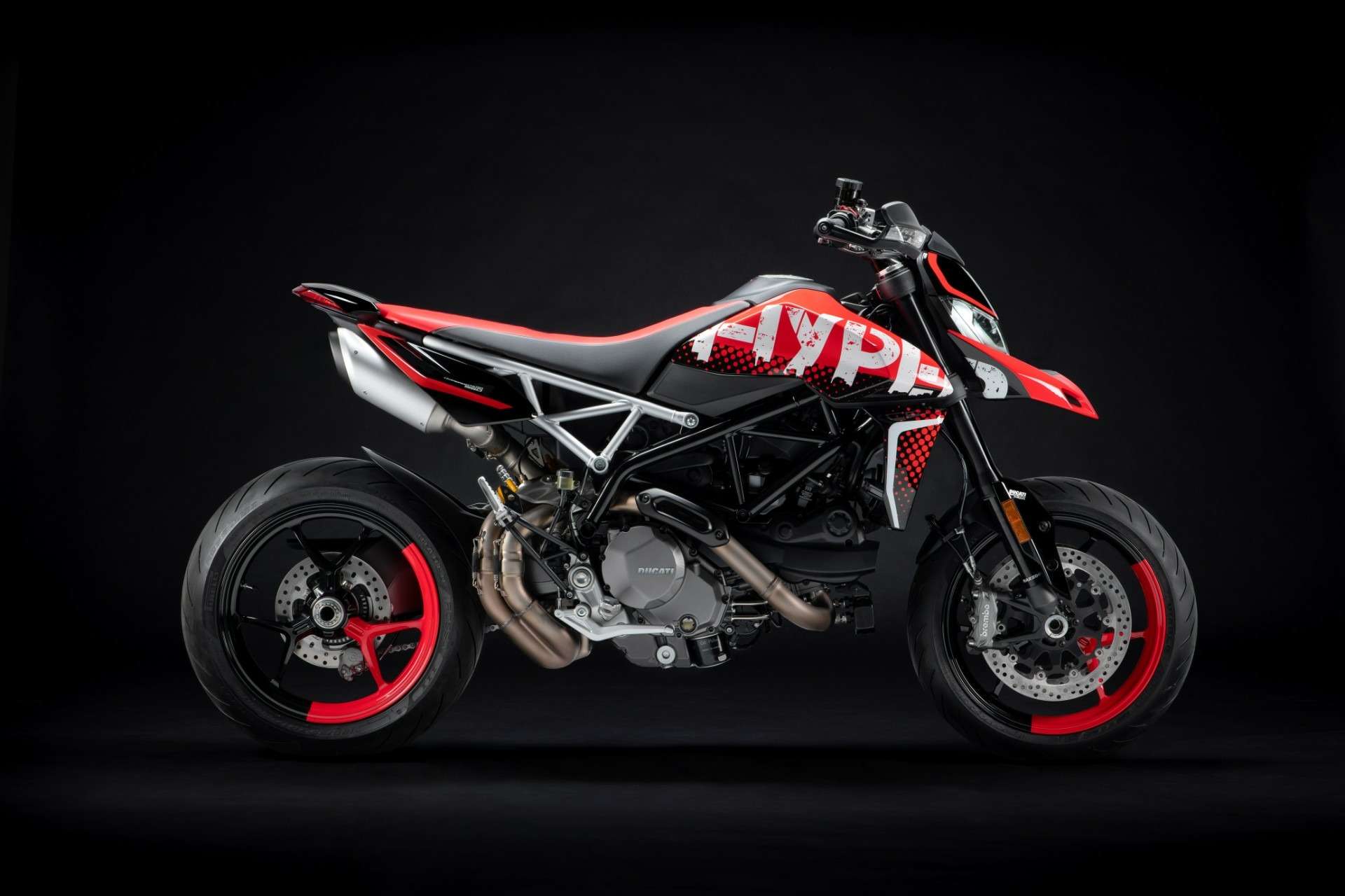Ducati показала мотоцикл Hypermotard в варианте 950 RVE - фото 1141064