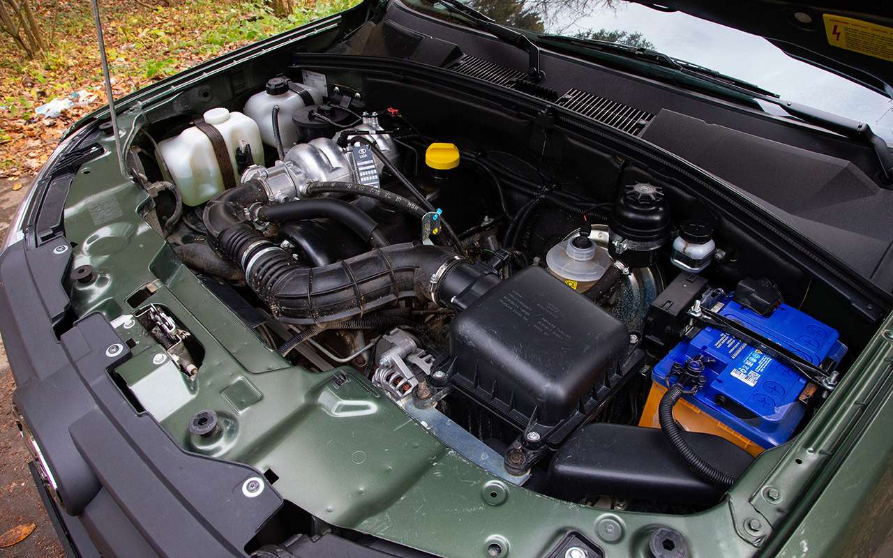 Жигулевский мотор объемом 1.7 литра совершенно не «вывозит» Ниву Трэвел.