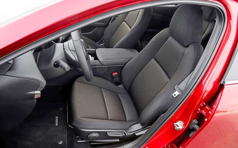 Новая Mazda 3, VW Golf и Kia Ceed: большой тест