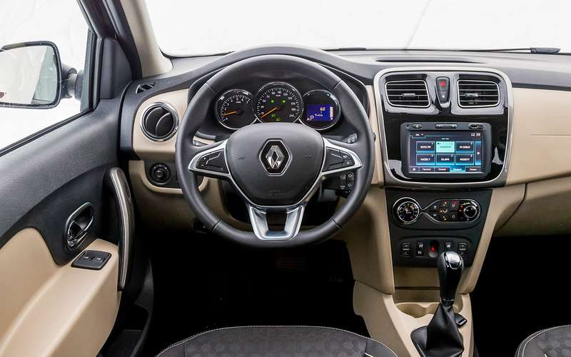Тест-драйв по-новому: 14 честных ответов про Renault Logan