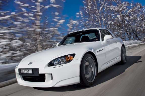 Honda S2000 Ultimate Edition side-front view_no_copyright