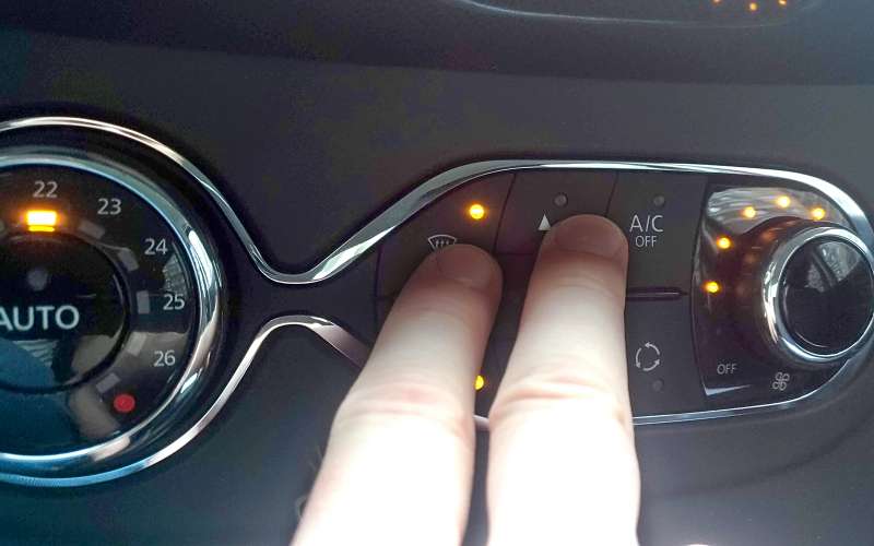 Секретная функция Renault: две кнопки и тишина в салоне
