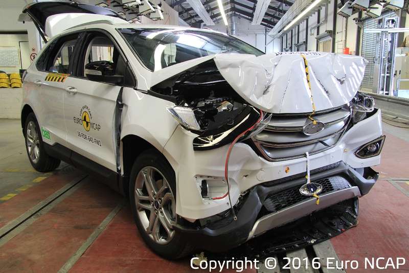 Euro NCAP — последние тесты года: звезды налегают на красное