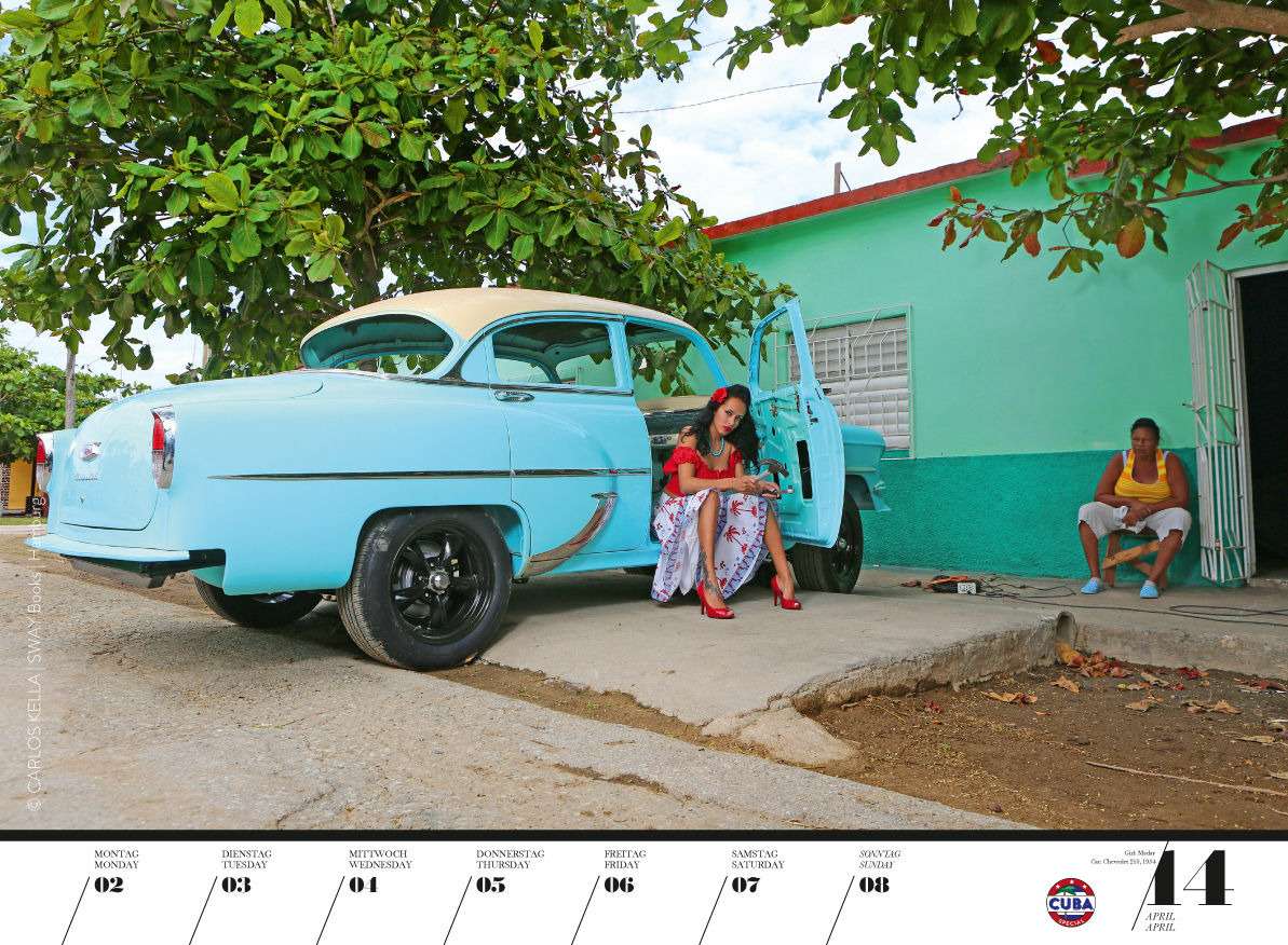 Юбилейный пин-ап календарь: девушки и легендарные машины — фото 798219