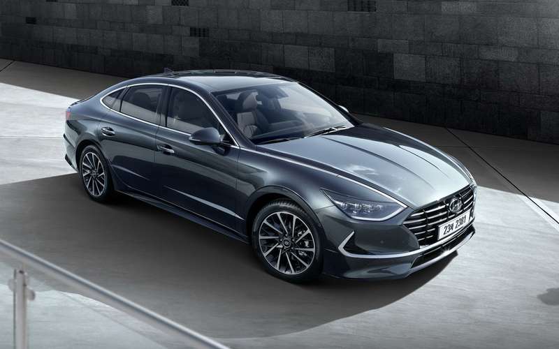 Hyundai показал новую Sonata