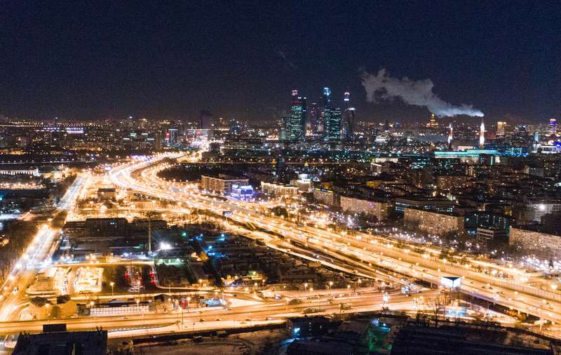 Новая беда для московских водителей: умные фонари