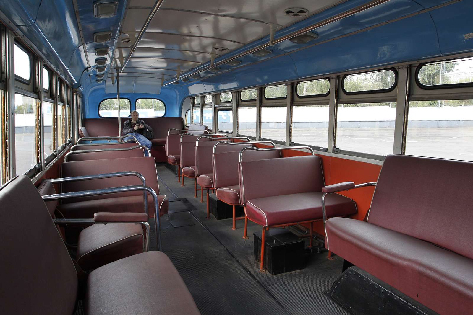 Автобусы нашего детства — выставка пассажирского транспорта — фото 792664