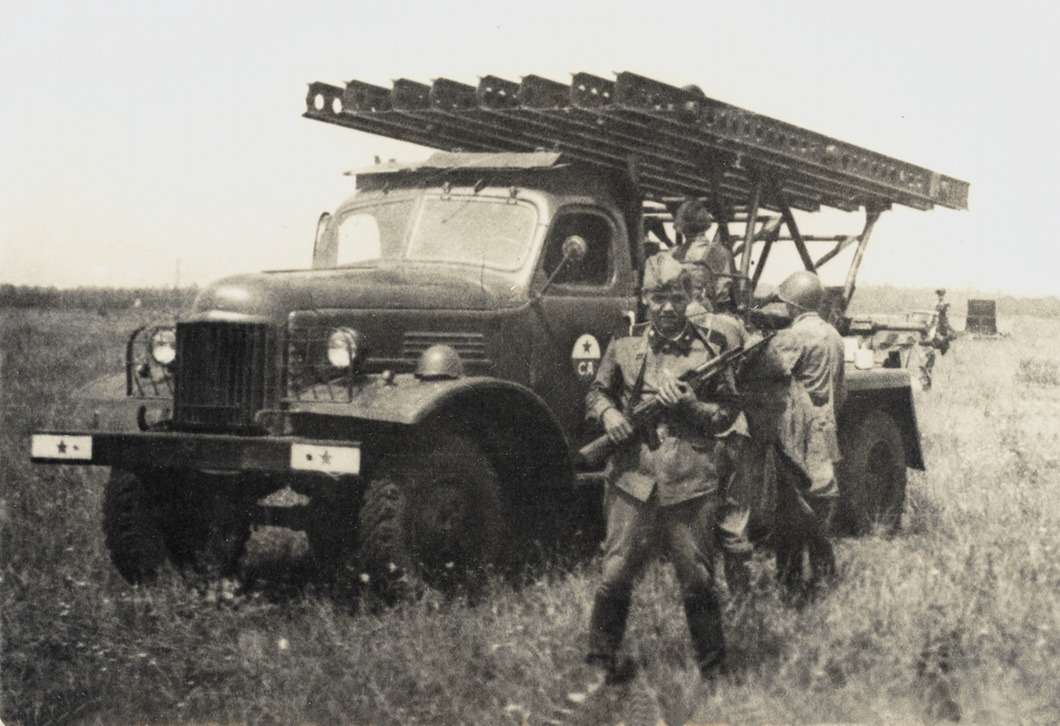  Установка БМ-13Н на шасси ЗиС-151 находилась на вооружении Советской Армии до 1980-х годов.