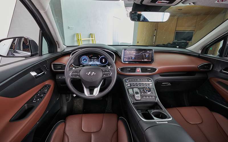 Hyundai Santa Fe 2021: он паркуется с кнопки! И детей баюкает!