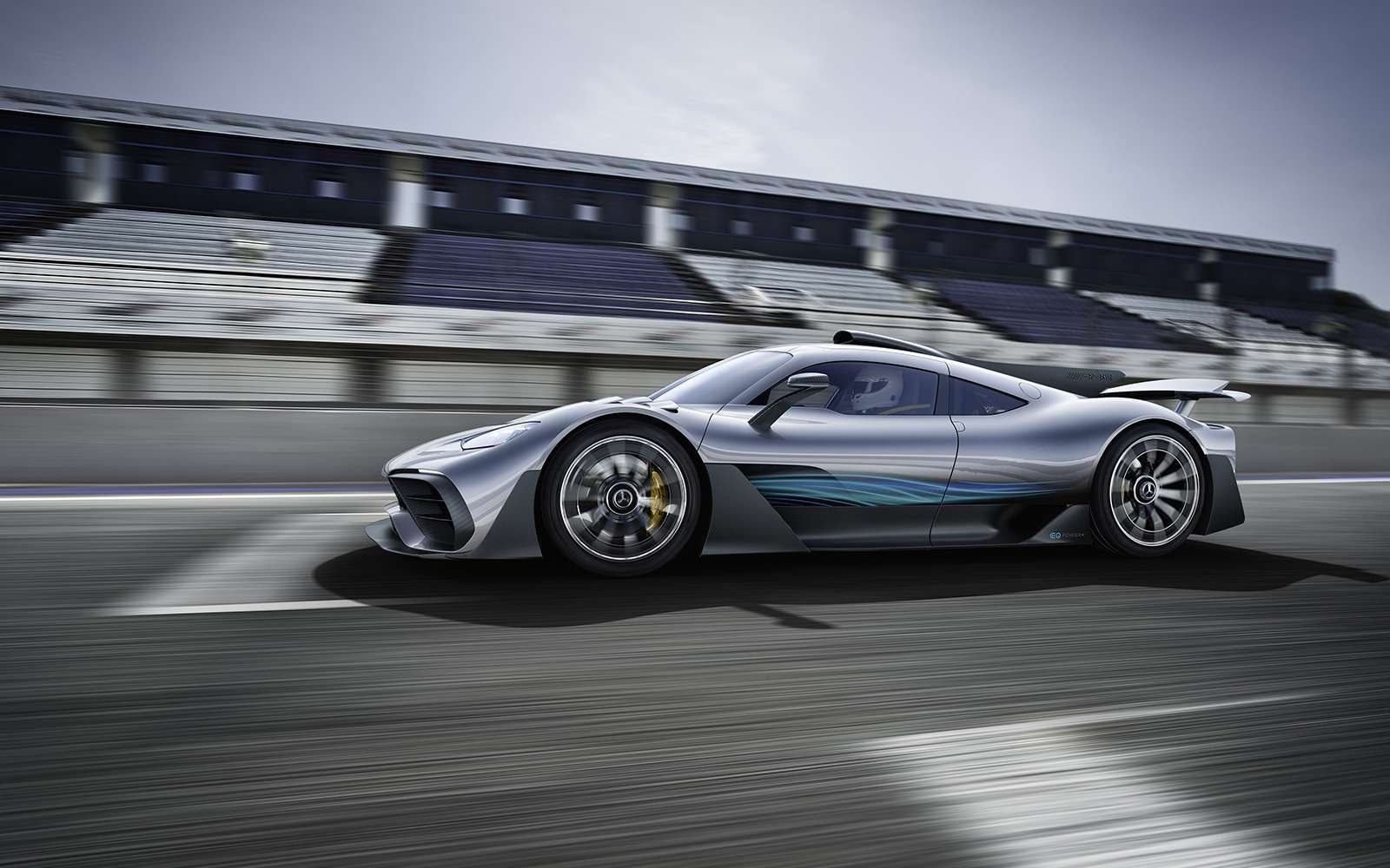 2 секунды до сотни — Mercedes-AMG Project ONE против Aston Martin Valkyrie — фото 805546