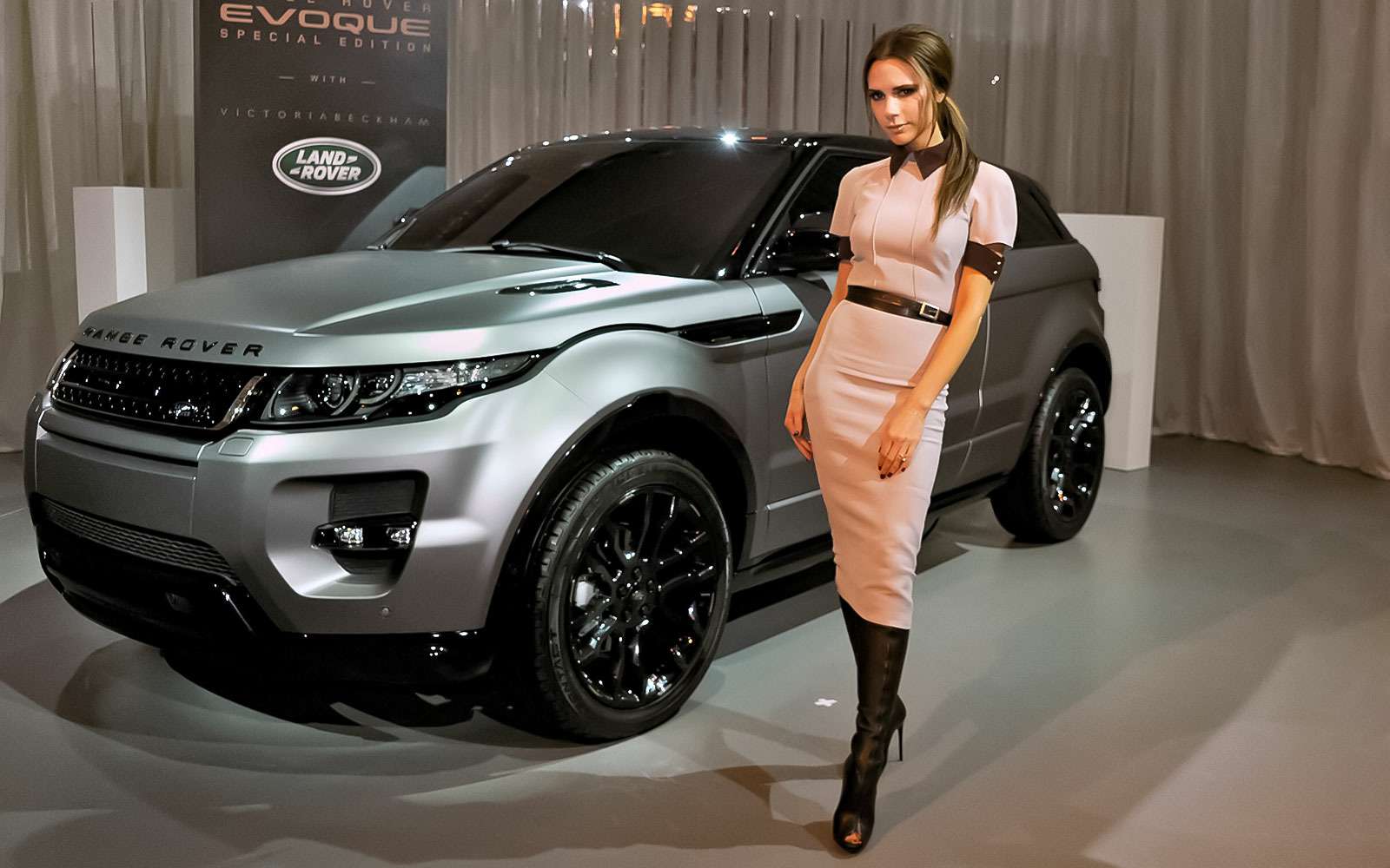 Виктория Бэкхем и Range Rover Evoque