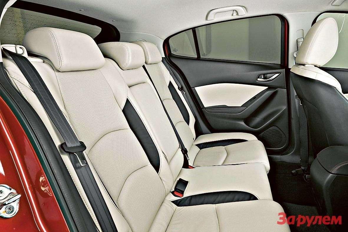 Mazda3 2013 Interior08