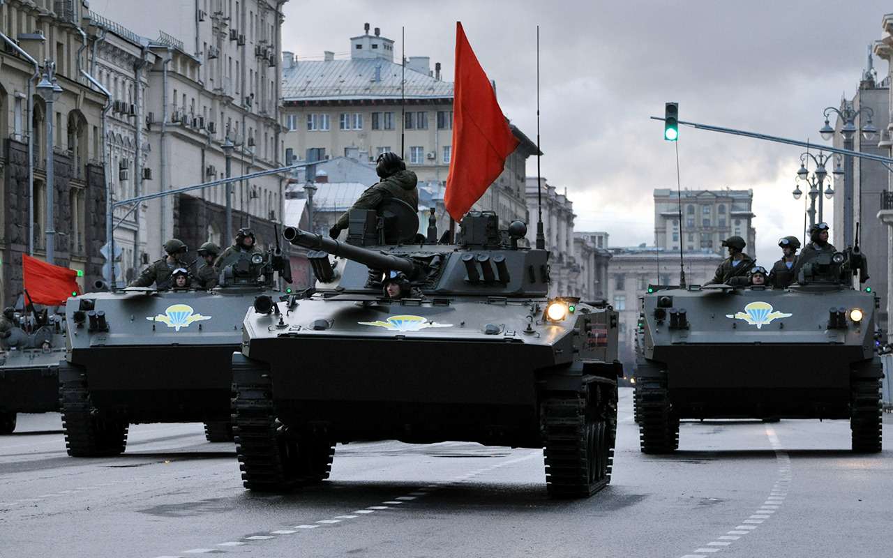 Боевая машина десанта: зачем российской армии БМП-лайт? — фото 922275