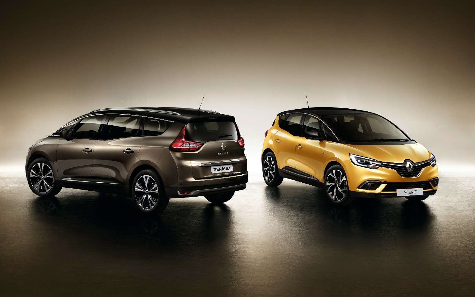 Renault Grand Scenic соблазняет сантиметрами, дюймами и литрами — фото 590953