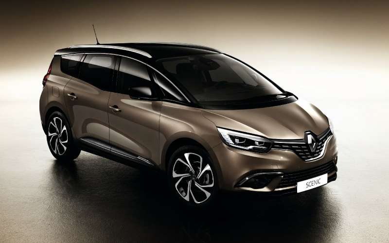 Renault Grand Scenic соблазняет сантиметрами, дюймами и литрами