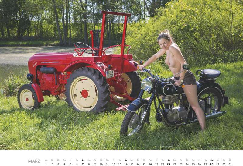 Первый календарь на 2021 год: не очень одетые трактористки (18+)