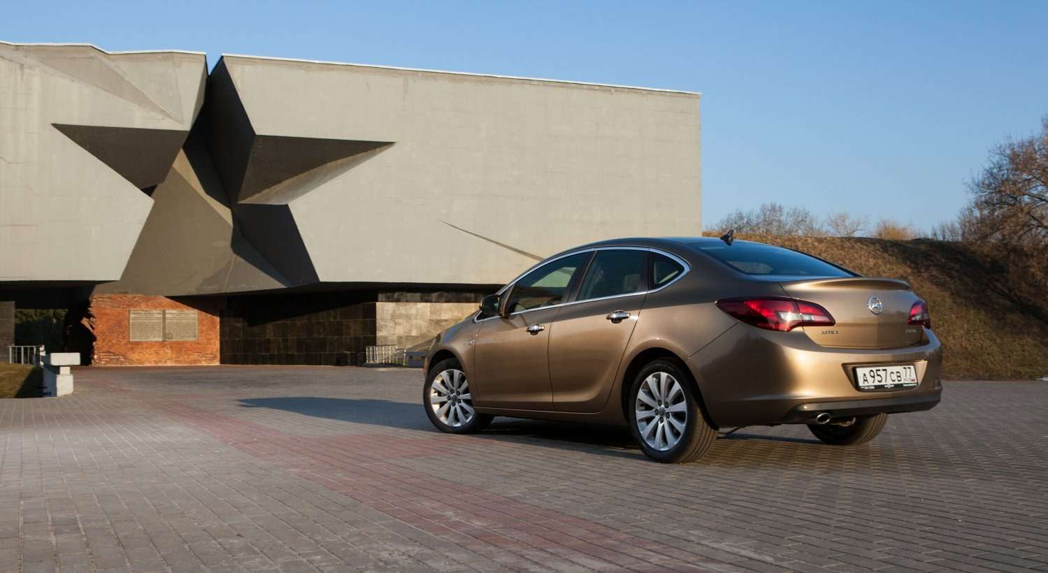 Opel Astra Sedan: «Немцы» снова в Бресте