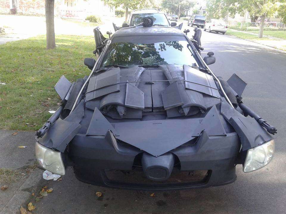 Бэтмен в шоке: Toyota Camry превратилась в машину для супергероя — фото 788569