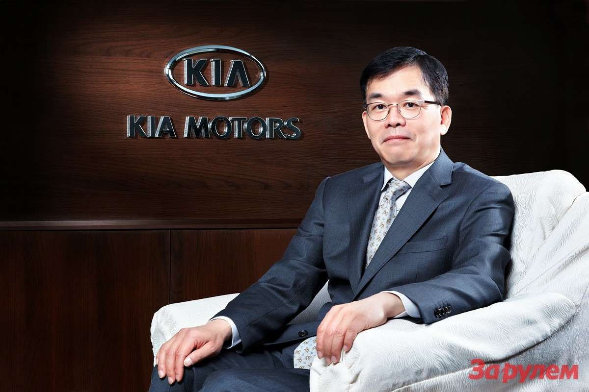 KMR_press-release_20120502_New President  of Kia Motors RUS2
