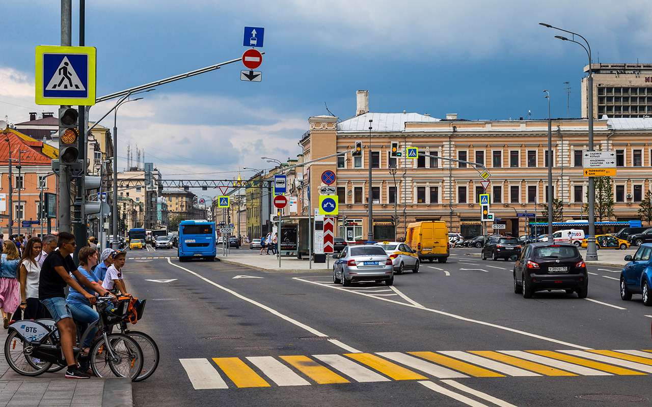 15 ловушек для водителей ЗР нашел на улицах Москвы. Найдите больше! — фото 900070