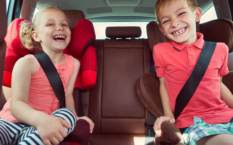 10 способов развлечь ребенка (и себя) в дороге