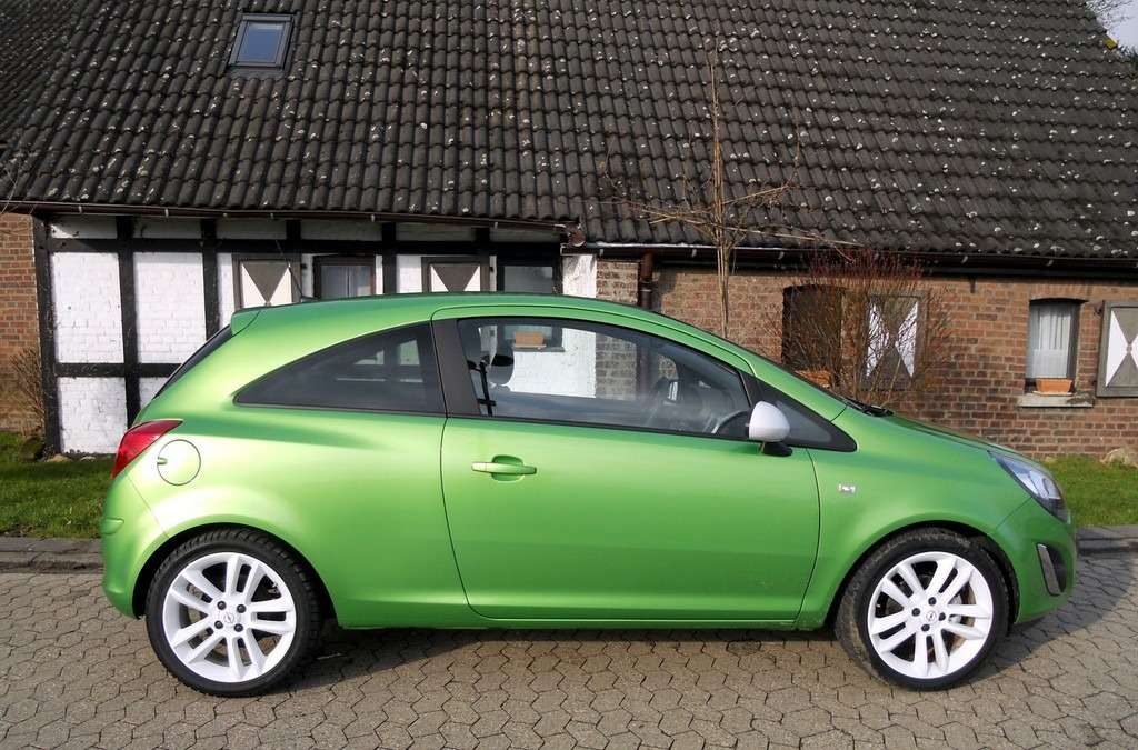 Стартовали продажи обновленного Opel Corsa