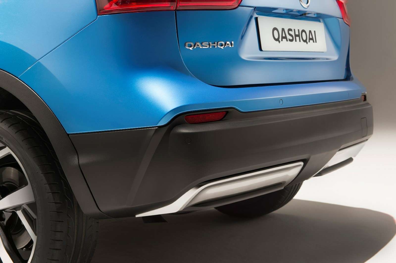 Обновленный Nissan Qashqai: европейский бестселлер с американским лицом — фото 717713