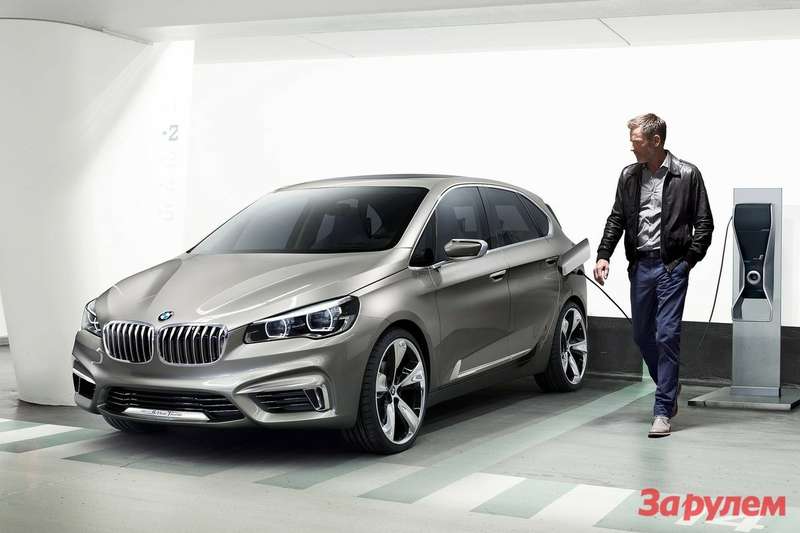 BMW Active Tourer Concept side-front view